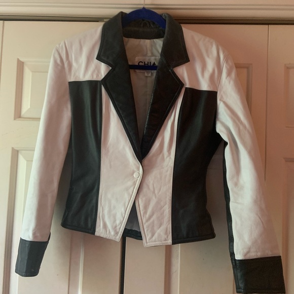 CLASSIC 2PIECE LEATHER SUIT - Picture 3 of 8